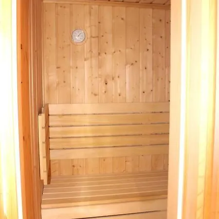 Apartman Prostorny V Centru Marianskych Lazni Se Saunou *
