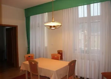 Apartmán Prostorny V Centru Marianskych Lazni Se Saunou